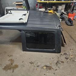 2020 Jeep Roof 