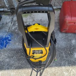 Like New Condition Electric Pressure Washer