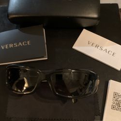 Rare Versace Coin Sunglasses With Arcade And All Included O