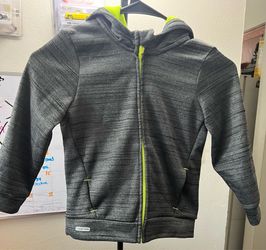 5T   Zip up hoodie