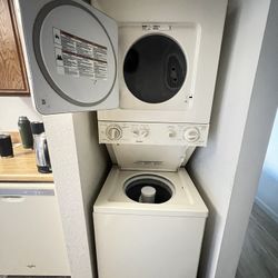 Kenmore Stackable Washer/Drier Combo