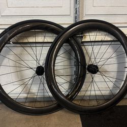 Zipp 302 Carbon Fiber Disc Wheels Set 