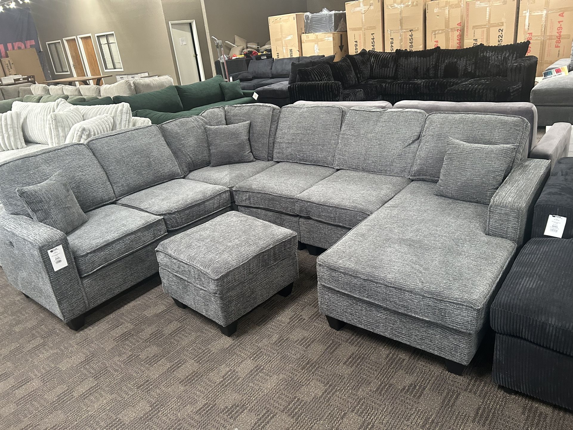 Light Gray Large Sectional W/ Ottoman