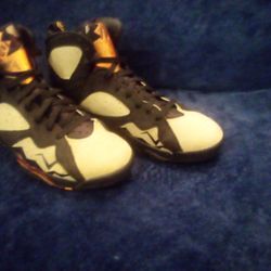 Air Jordan 7 Retro SE "Black Olive"