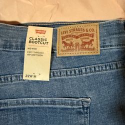 size 22 women’s levi’s NEW bootcut