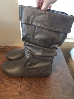 Women’s Grey Boots