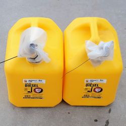 2x 5 Gallon Diesel Fuel Jug Containers 
