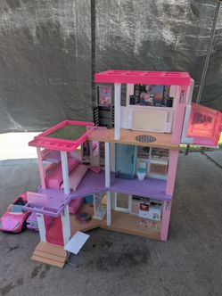 Barbie dream house