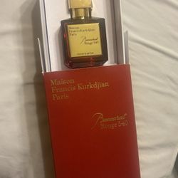 Baccarat Perfume 