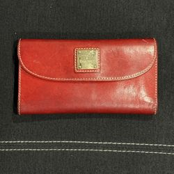 Dooney & Bourke Saffiano Continental Clutch Wallet