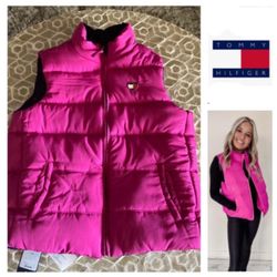 NEW!  Tommy Hilfiger reversible youth puffer vest in fuchsia/navy (L)