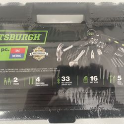 Pittsburgh 60 Piece Tool Set