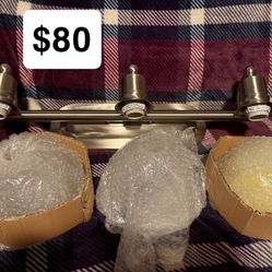 Bathroom vanity light