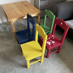 Kids Wooden Table and 4 Chairs Set