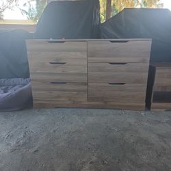 Free Dresser And 2 Night Stands