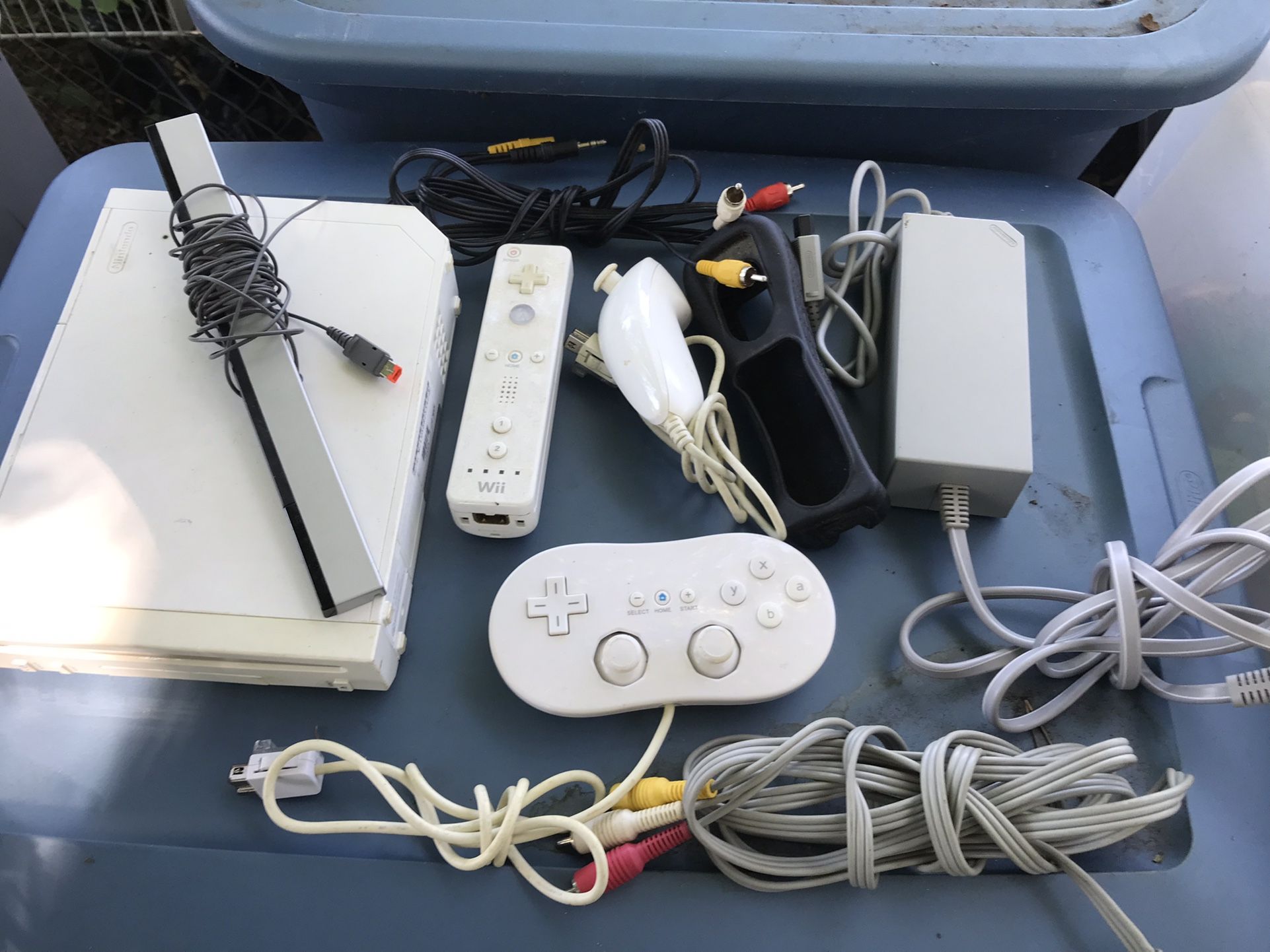 Nintendo Wii Game Console With Accessories Everything For $80 Firm