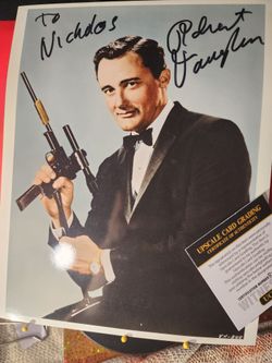 Robert Vaughn signed Inscribed "the man from UNCLE " 8X10  W/COA.