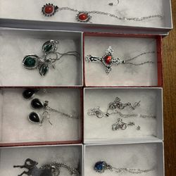 Beautiful Earrings Sets 