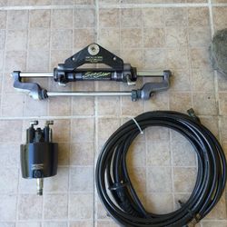 SeaStar Hydraulic Steering System 