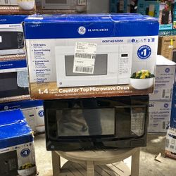GE 1.4 Cu. Ft. Capacity Microwave Oven  1 pcs  $176