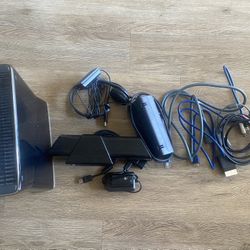 Xbox 360 Slim, Kinect And Games