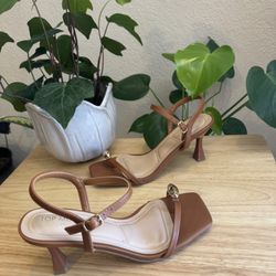 Women Heals Size 5.5