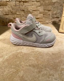 Nike Toddler Girl Sneakers Size 9