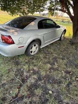 1999 Ford Mustang