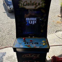 Galaga arcade machine 