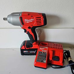 MILWAUKEE M18 IMPACT WRENCH AND 5.0 BATTERY KIT