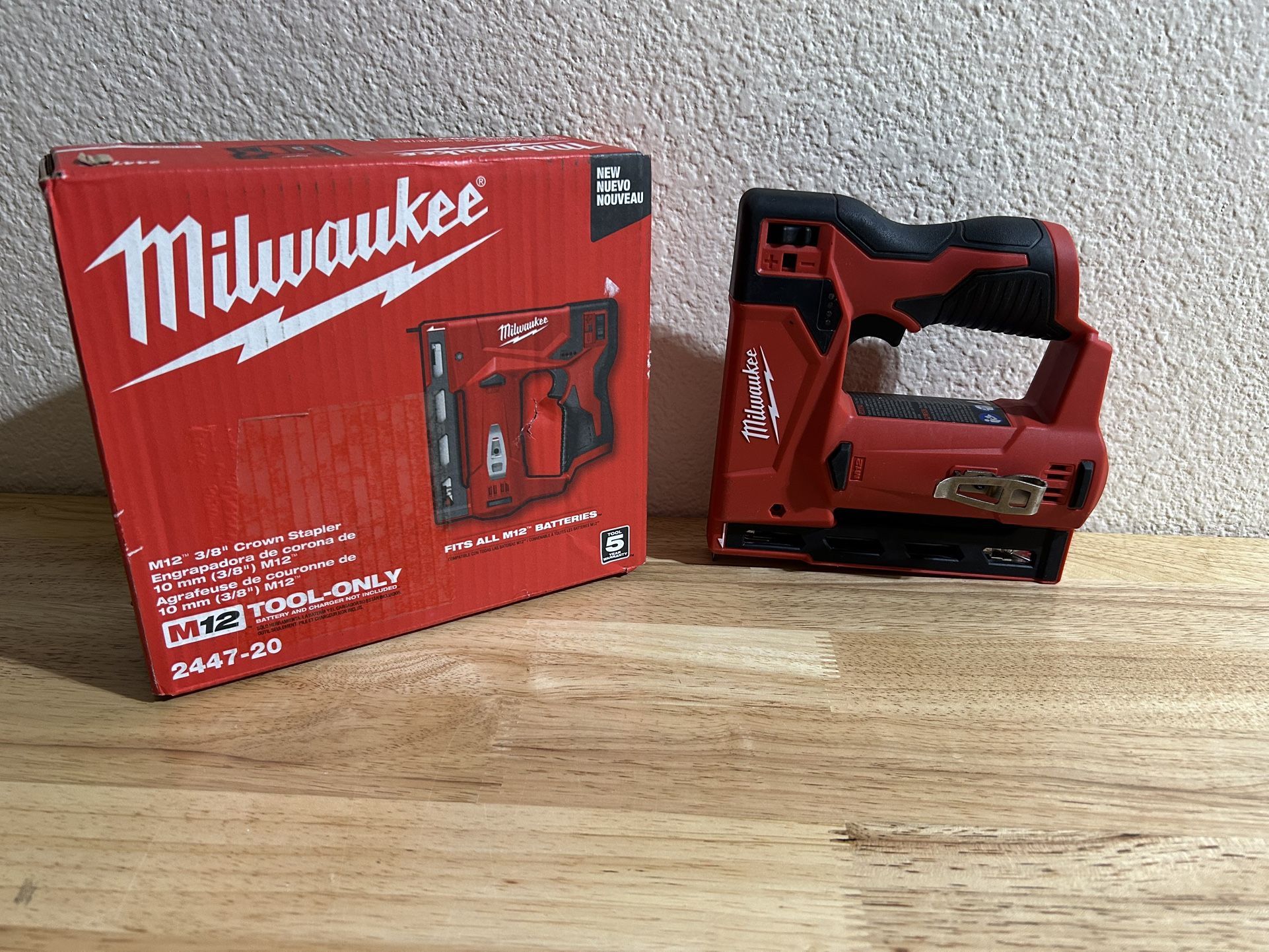 Milwaukee M12 Crown Stapler Like New Condition Tool Only