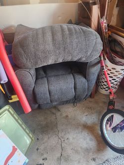 Lift recliner