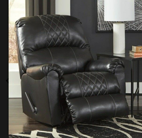 🦋on display 🦋🎈Betrillo Black Living Room Set ,🎈🥂