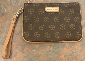 New Adrienne Vittadini wristlet