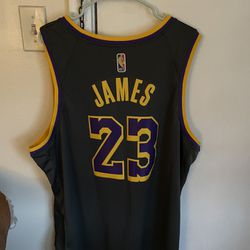 Lebron James Los Angeles Lakers Nike Men’s NBA Swingman Jersey XXL 