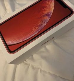IPhone XR red 256 gigabytes unlocked phone !