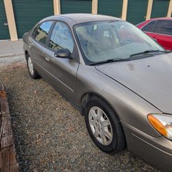 2006 Ford Taurus