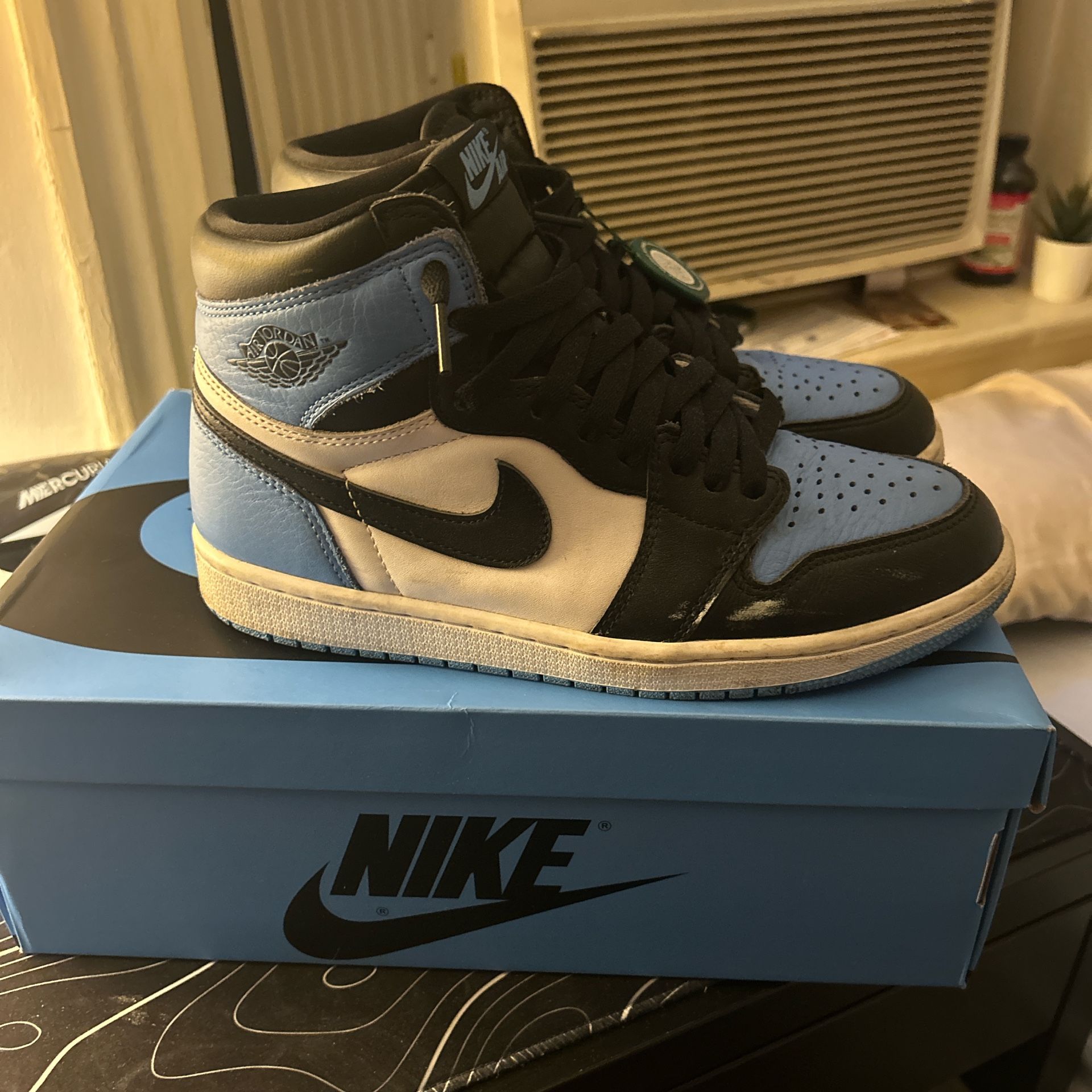 Jordan 1 High Retro OG Blue And White