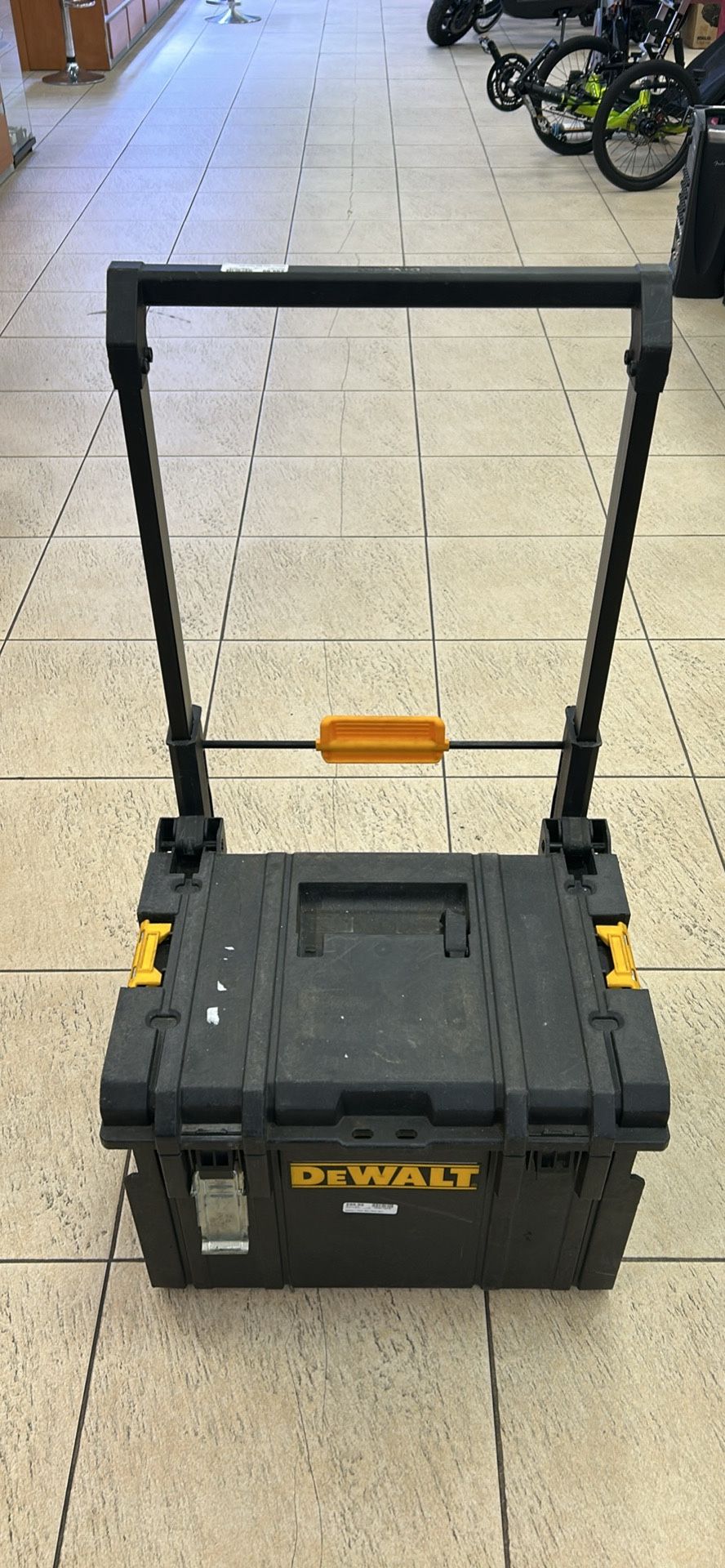 Dewalt Pack Out Box