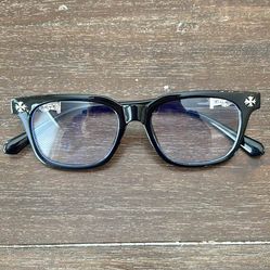 Silver/black chrome heart glasses