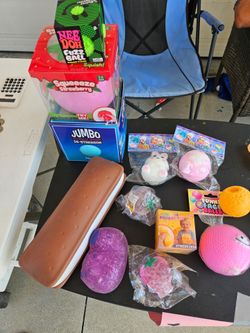 YARD SALE STILL GOING ONN