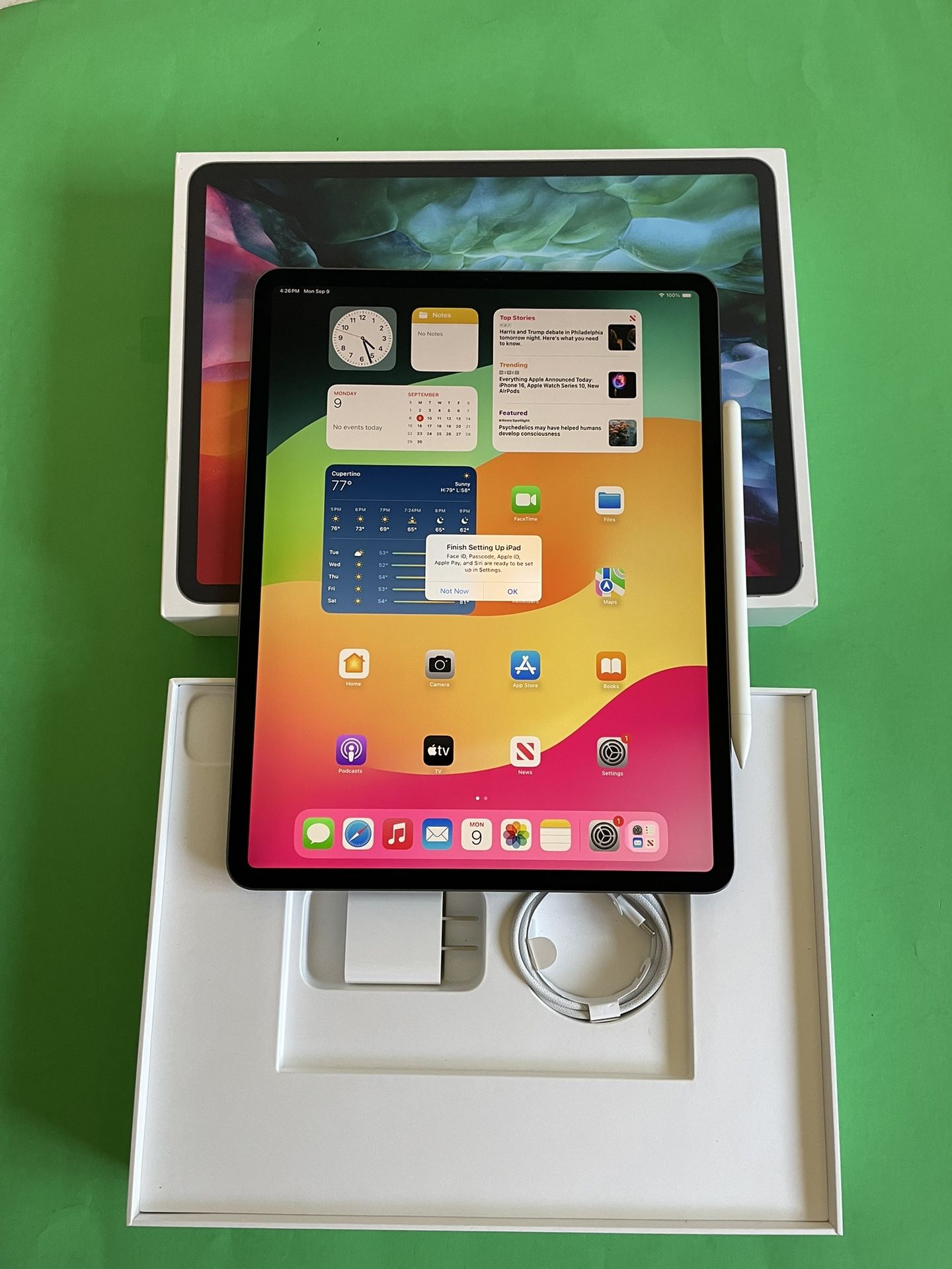 iPad Pro 12.9 5th generation M1 Chip. 256GB Cellular 5G Unlocked