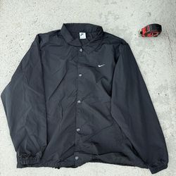 Black Nike windbreaker jacket size XL