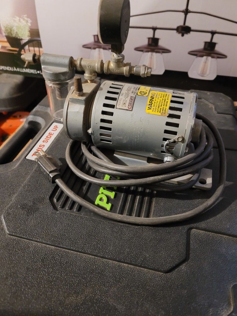 Gast Rotary Vane Vacuum Pump