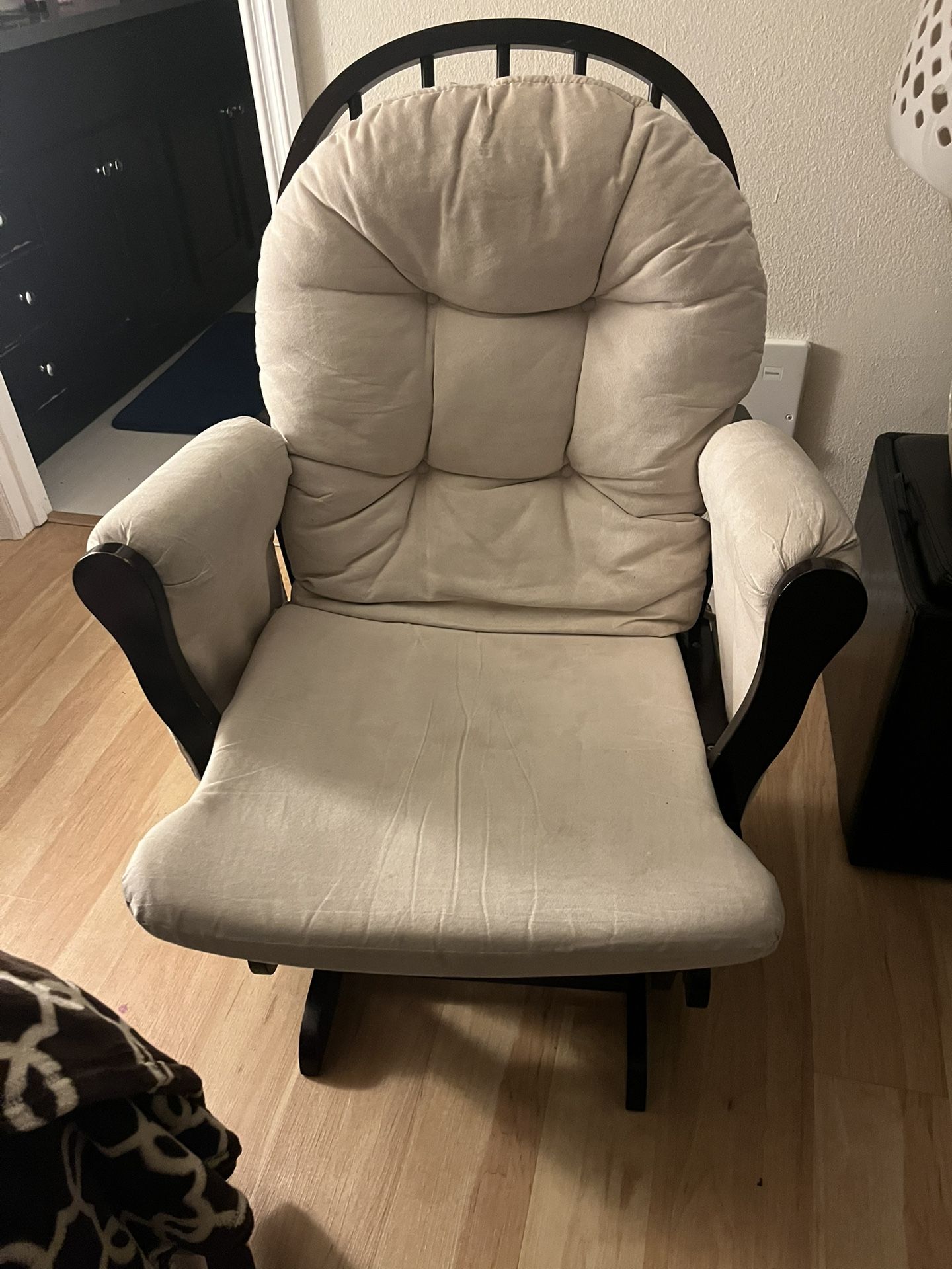 Sliding Rocking Chair