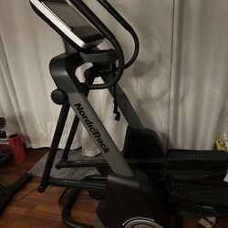 NordicTrack Free Stride Trainer FS14i
