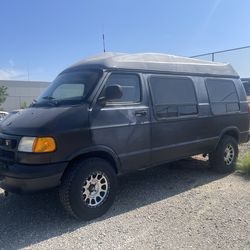 2000 Dodge Ram Van 1500