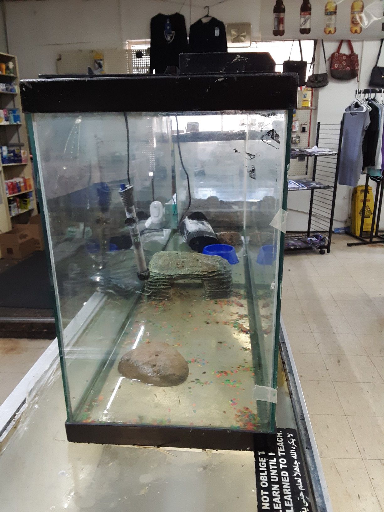 55 galon fish tank it come with motor