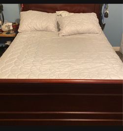 Bedroom set