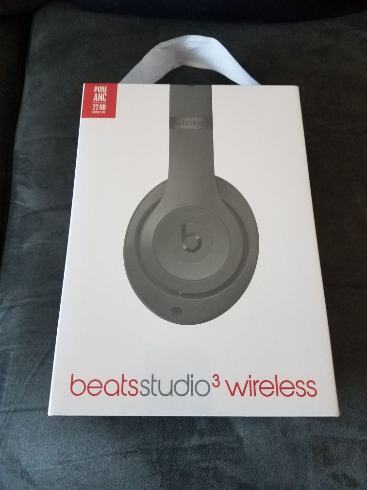 Dre beats studio 3 wireless headphones